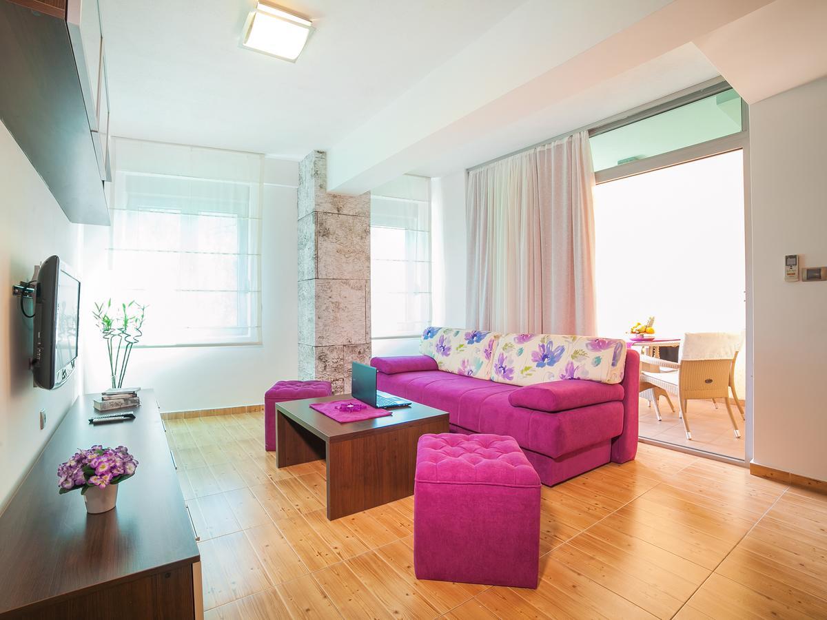 Apartments Raymond Sveti Stefan Exterior photo