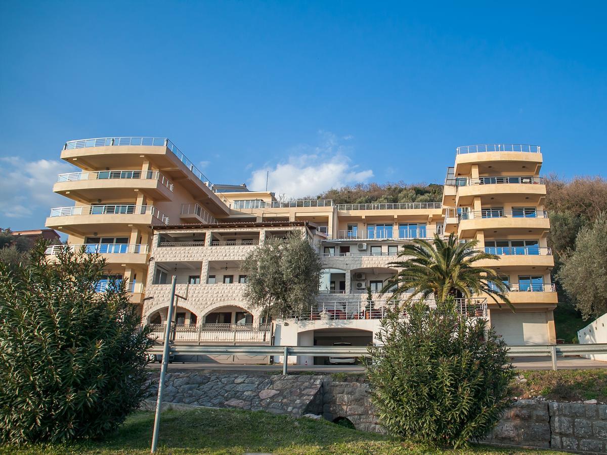Apartments Raymond Sveti Stefan Exterior photo